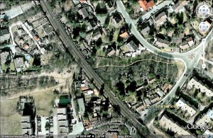 Scherbsgraben Verrohrter Teil des Scherbsgrabens (Google Earth-Screenshot: Doc Bendit)
