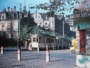 Straba mit Villa Engelhardt (Foto: Stadtarchiv Fürth)