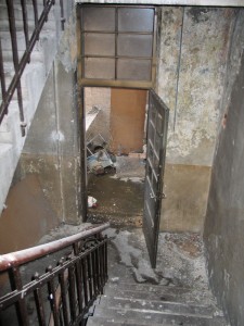 Treppenhaus vor Reinigung (Foto: Axel Voss)