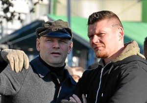 Der bekannte Neonazi Thomas Wulff mit dem FNS- Führungskader Matthias Fischer (Foto: Timo Müller)