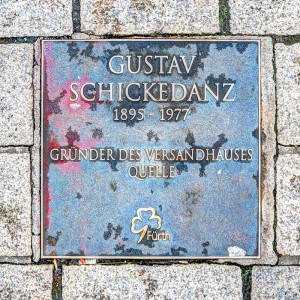 »Stolperstein« Schickedanz (Foto: Alexander Mayer)